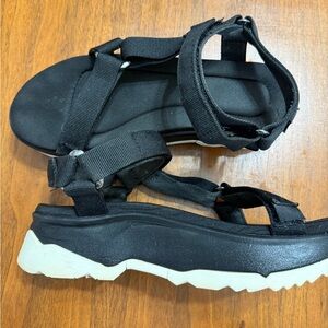 Teva Black Sandals, SZ 7